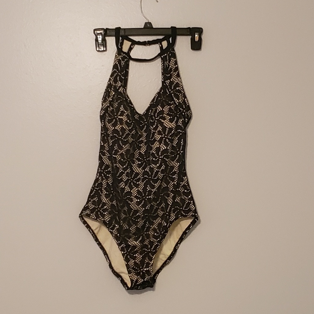 Bathing suit